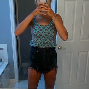 Kendall & Kylie crop top